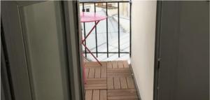 Sous les toits de Paris shared place