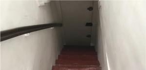 Sous les toits de Paris shared place