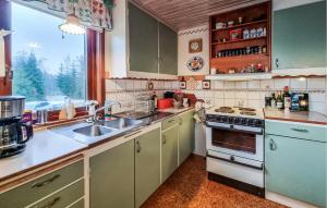 3 Bedroom Gorgeous Home In Öxabäck