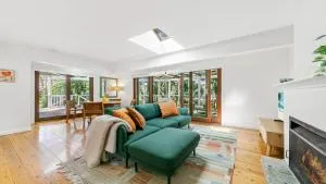 200m To Beach - Cafe - Restaurant - Pearl Beach