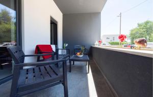 Nice Apartment In Kastel Kambelovac