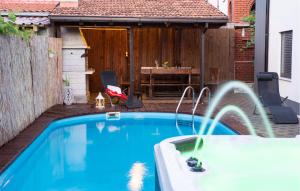 Awesome Apartment In Kastel Kambelovac