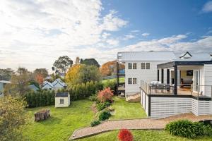 Queensberry Hill View- luxury group retreat