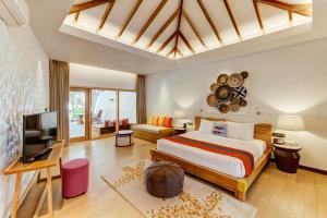 Cinnamon Dhonveli Maldives - Complimentary Speedboat Return for 2 pax on 7 nights or more stays valid to 31 Oct 2026 & up to 2 kids stay free