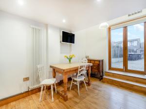 Little Batley House
