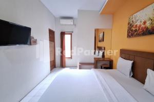 Nirvana Inn seturan Mitra RedDoorz