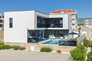 Pool Villa Vistamar 
