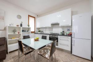 casa serena a Carmignano (Seano) vicino a Firenze