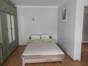 Przytulna i przestrzenna garsoniera- Centrum