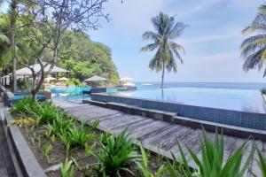 Paradise Island 1 BR Beach View NE33