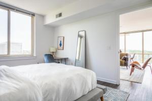 Tysons Corner 2br w pool pet salon wd WDC-816