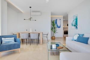 SANTA CLARA Modern & Exclusive Seafront Apartment
