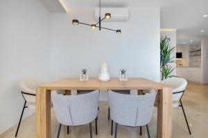 SANTA CLARA Modern & Exclusive Seafront Apartment