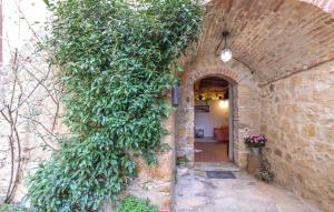 Stunning Apartment In Monticchiello