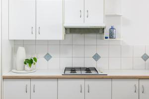 Noosa Sunseeker-walk to cafes & river, pet friendly