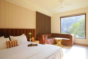 Hotel Adora