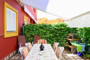 Charming house in Rota + garden - 4hvězdičkové hotely ve městě Rota