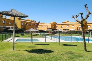 Charming house in Rota + garden