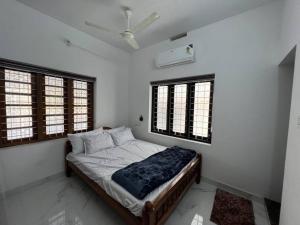 Happy Villa Homestay - 4