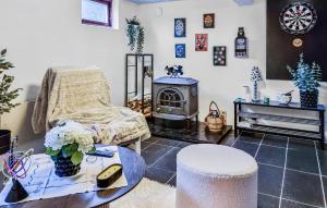 3 Bedroom Gorgeous Home In Öxabäck