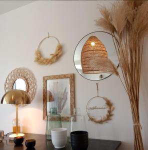 La Bergerie maison 2 chambres dans le village de Palleau, Les Blés Dorés maison 3 chambres et les Graines de Lin maison 3 chambres à Corgengoux avec piscine, verger, terrasses aménagées, parking voitures, terrain de pétanque, à vous de choisir