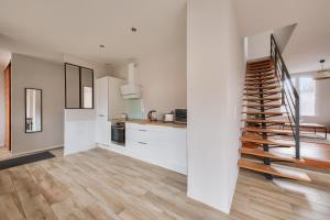 Maisons de vacances A 300m de la plage, maison pour 7 avec piscine : photos des chambres