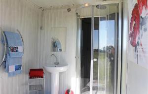 Campings Amazing Stacaravan In Franquevaux : photos des chambres