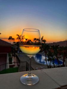 Wonderful apartment with ocean view! Madroñal. Tenerife South!