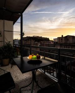 TheHostMaster Picturesque Acropolis Hill Penthouse