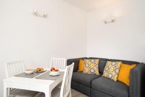 Casa da Belavista by Torrana-Gest, LDA