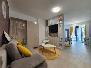 Bianca Residence 1 by Alz