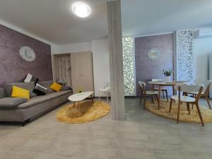 Bianca Residence 1 by Alz