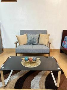 Spacious Condo in Q.C. w wifi,near SM North