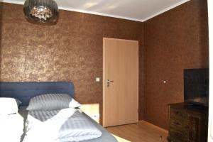 City-Dach-Apartment mit Loggia - Balkon - Kamin