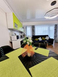 Raibow-Endless Summer Apartaments