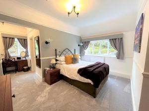 Craig-y-Dderwen Riverside Hotel