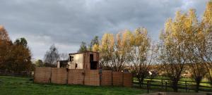 Tiny house, sauna hot tub Gesves Namur Ardennes