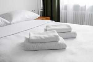 Kopernika City Centre Apartment by BookingHost