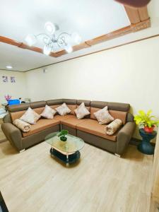 2BR Condo near Burnham