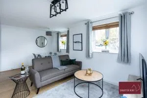 Englefield Green - Modern 2 bedroom Apartment - 埃格姆