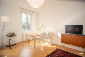Spacious apartment next to park with free BaselCard - Binningen