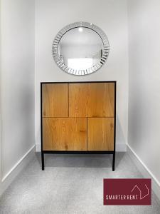 Eton, Windsor - 1 Bedroom First Floor Apartment - With Parking