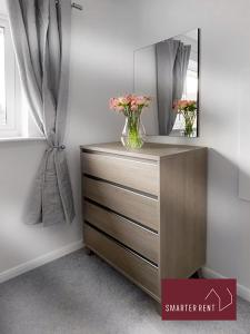 Farnborough - Modern 2 Bedroom House