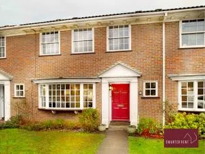 Maidenhead - Lovely Modern 3 bedroom house - Bray