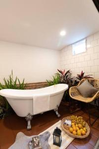 3 Bedrooms House in ThapaeNightBazaar