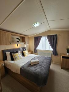 Beautiful caravan near Edinburgh nr 14
