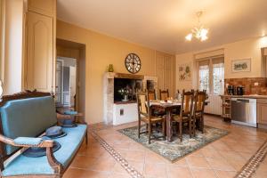 Maison coeur de Bastide-Piscine, ping pong & salle de jeux