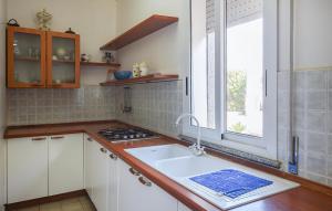 Gorgeous Home In Marina Di Modica