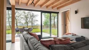 Hello Zeeland - Vakantiewoning Hoeve De Lente