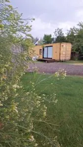 Cubil Amarillo. Casa conteiner 1 dormitorio - General Roca